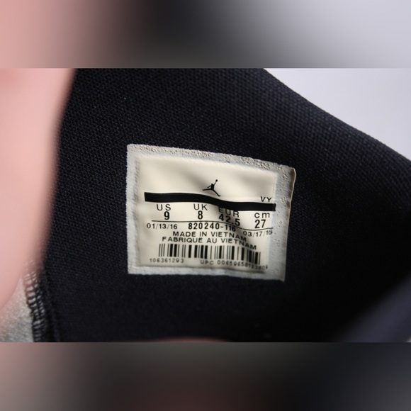 Jordan Executive "White" Shoes Size: 9 (men) - Picture 7 of 10